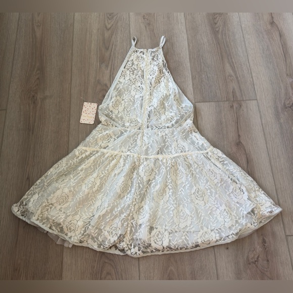 Free People White Lace Backless Dress. 👗 - Picture 11 of 13